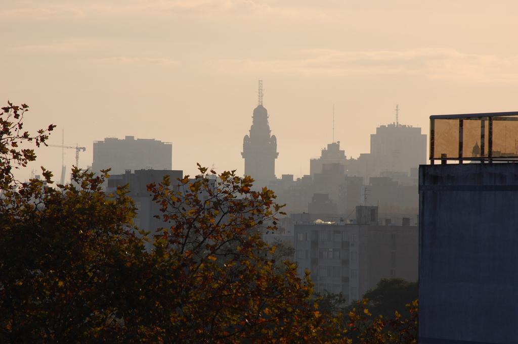 Una Noche Mas B & B Montevideo Bagian luar foto