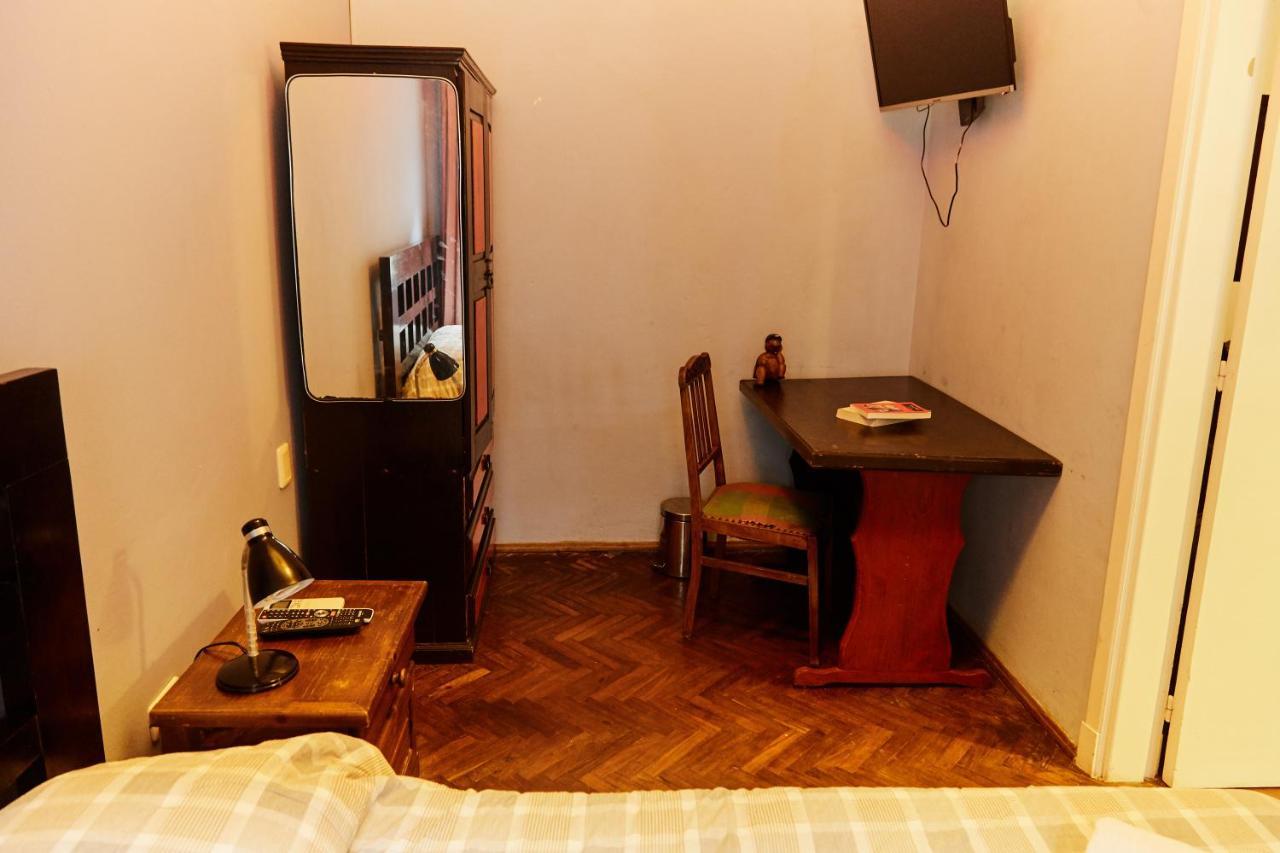 Una Noche Mas B & B Montevideo Bagian luar foto